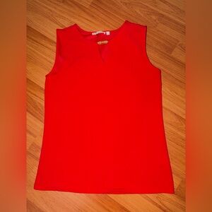 Maria Gabrielle red sleeveless v neck top